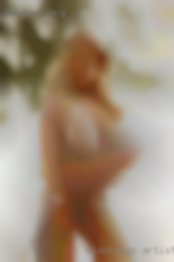 Middleage artistic girls naked nudes near Elyria.